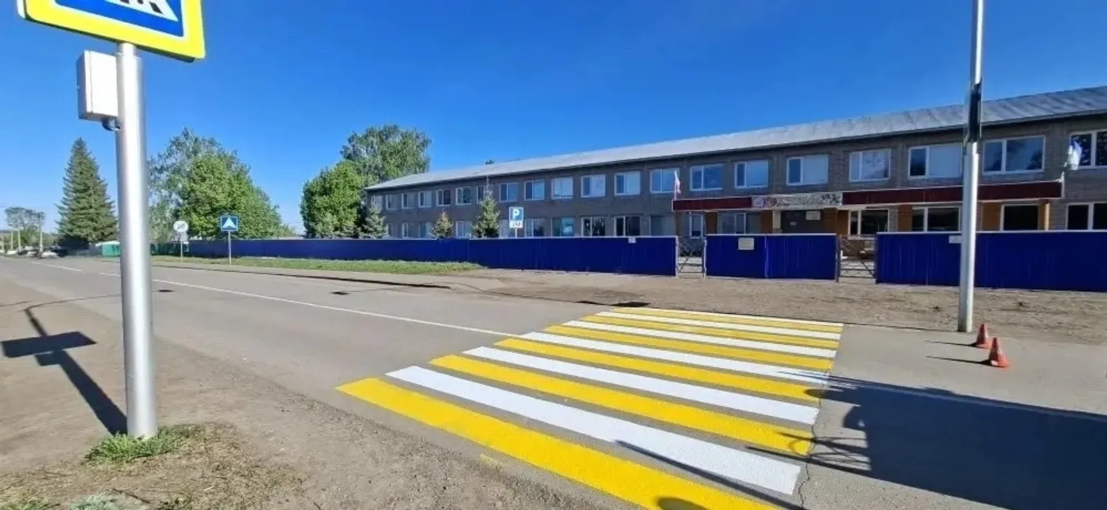 В Уфимском районе обновляют дорожную разметку