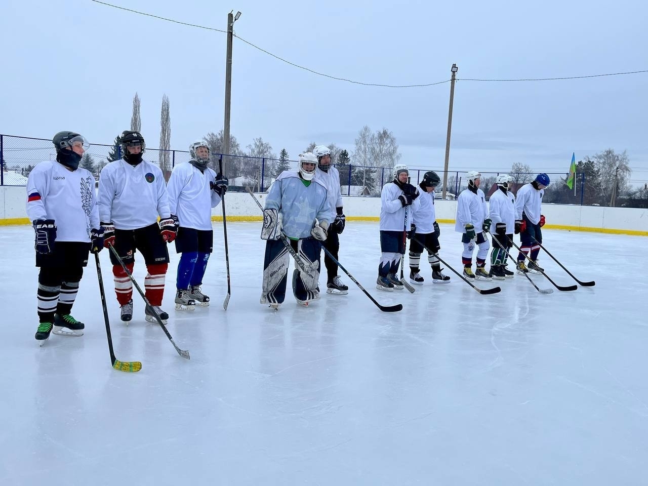 В селе Булгаково прошел ежегодный хоккейный турнир «Кубок ушедших чемпионов»