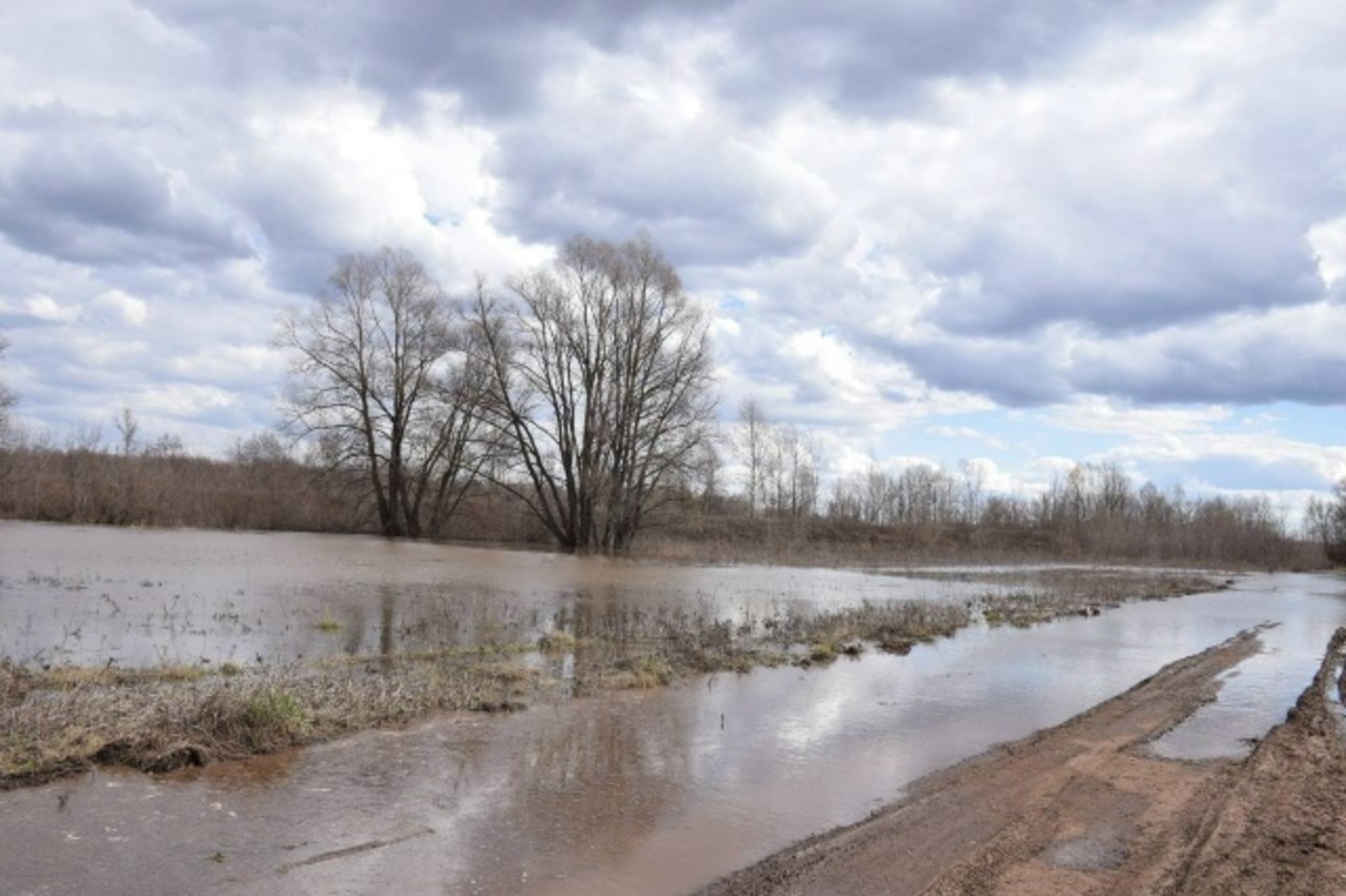 Жителям Уфимского района напомнили,как спасти жизнь и имущество во время паводка
