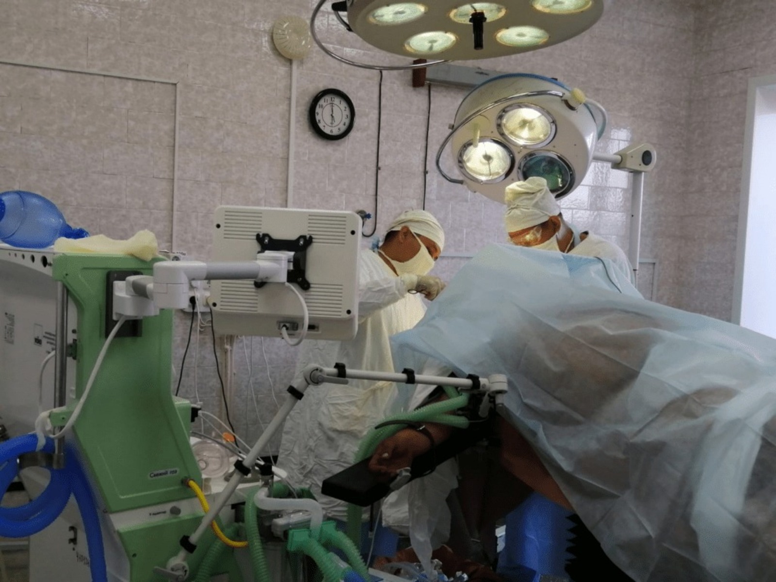 В Башкирии нейрохирург оперативно прооперировал человека благодаря помощи санитарной авиации