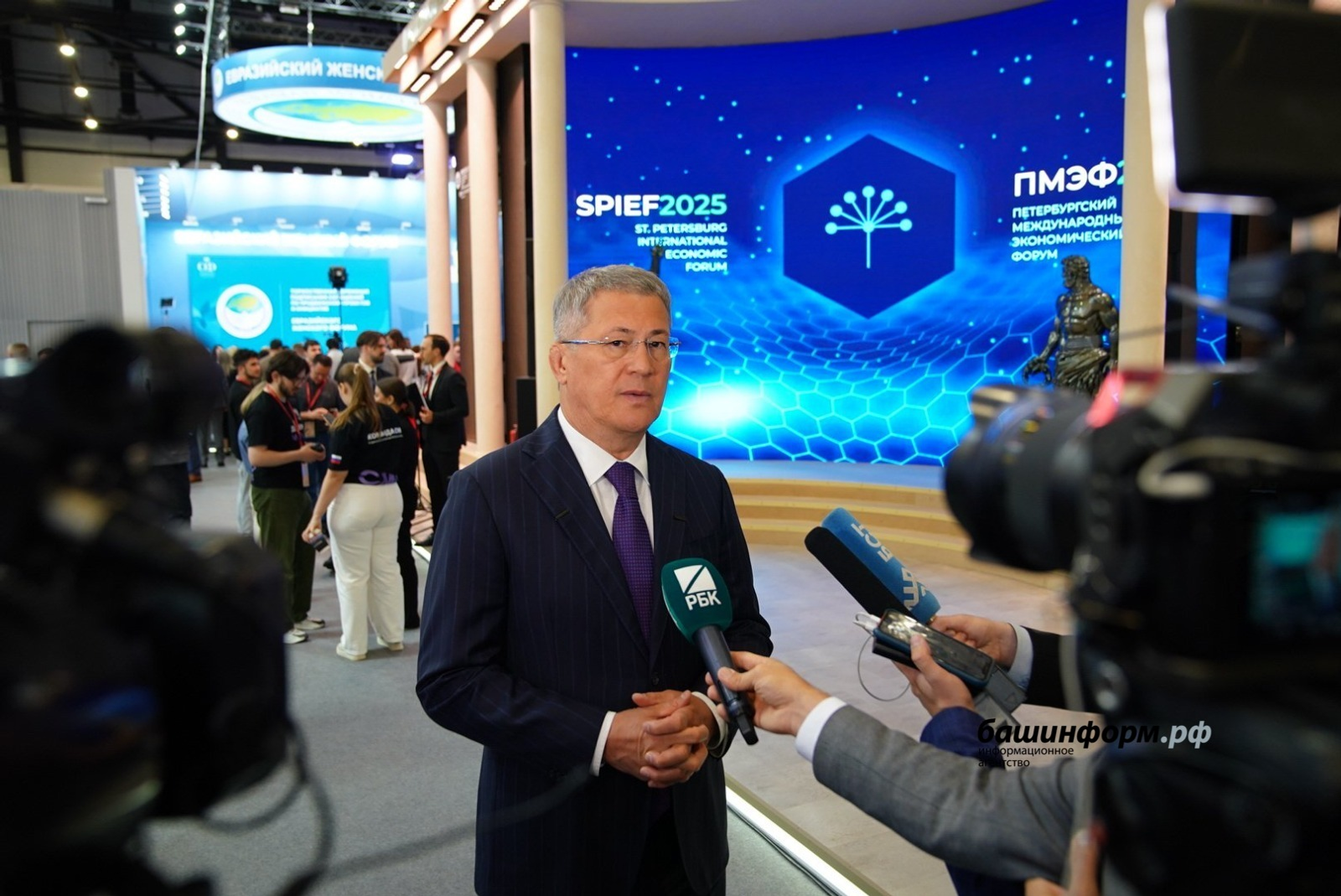 Глава Башкирии прокомментировал итоги нацрейтинга инвестклимата регионов