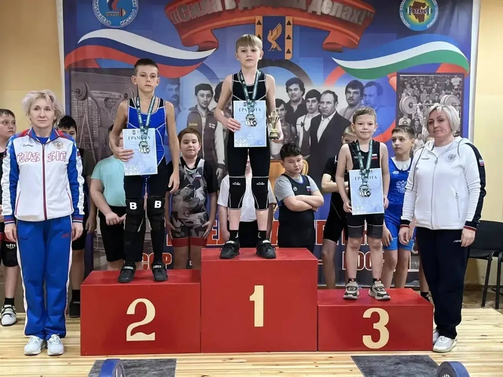 Спортсмены Уфимского района завоевали 12 медалей на турнире по тяжелой атлетике