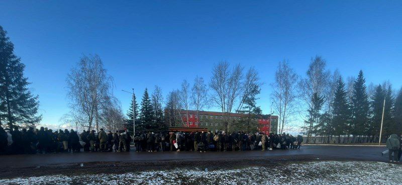 Ученики Уфимского района отправились на учебные военные сборы в парк «Патриот»