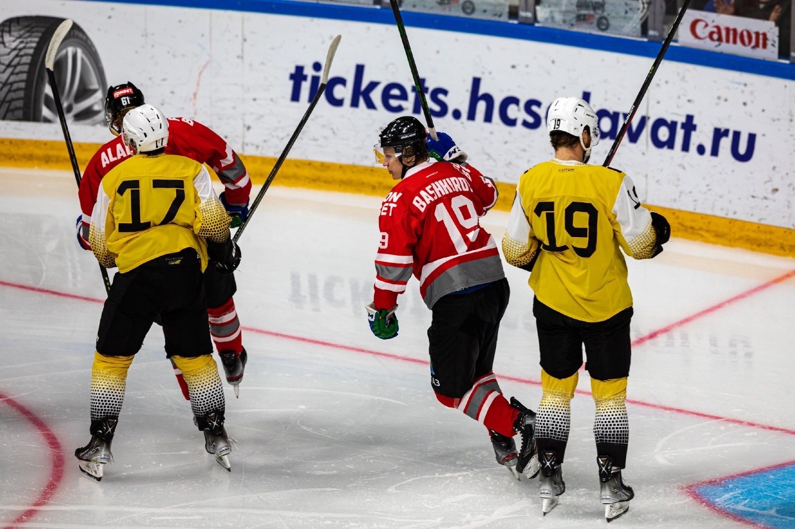 Хоккеисты «Салавата Юлаева» выиграли Кубок Башкортостана, разгромив на ледяной арене команду «Северстали»