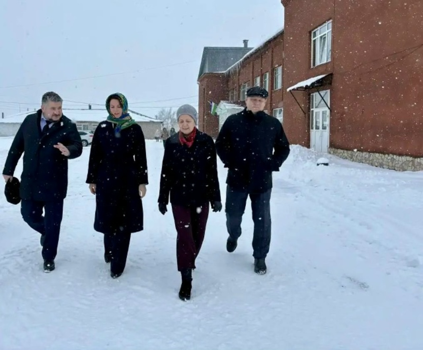 Депутат Госдумы Ирина Панькина посетила с экскурсией село Красный Яр