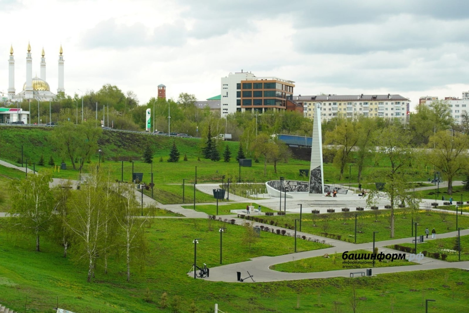 У стелы «Уфа – город трудовой доблести» установят бронепоезд