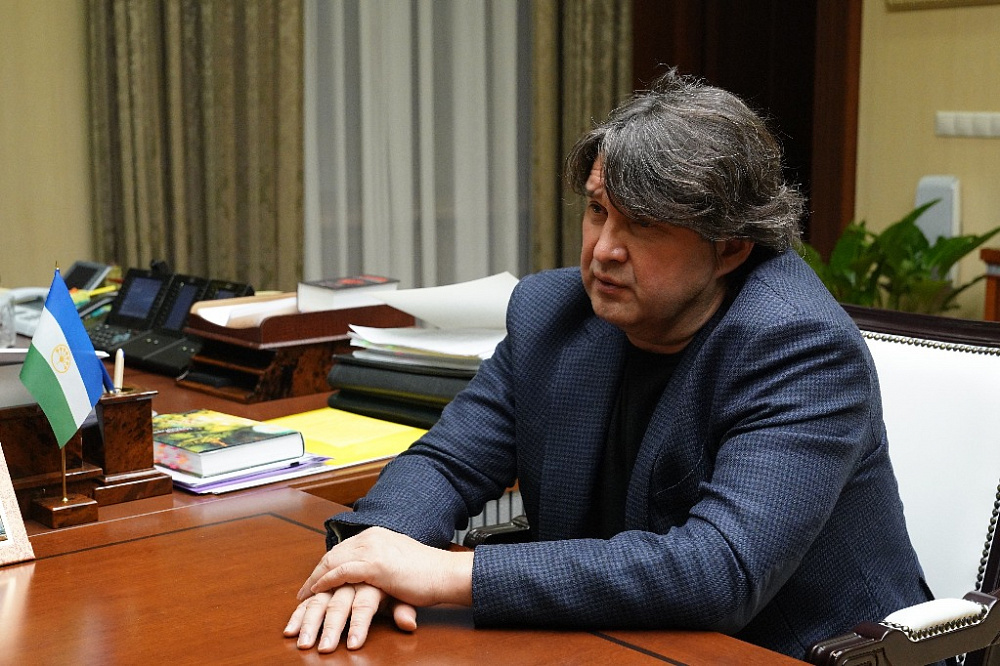 Радий Хабиров высказал заинтересованность в формировании сильного состава ФК «Уфа»