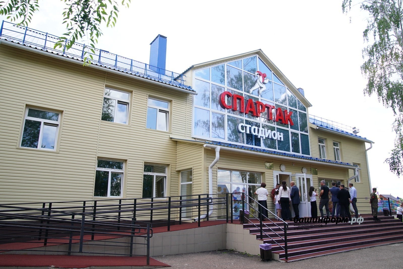 Радий Хабиров сообщил о предстоящих изменениях на стадионе в Мелеузе