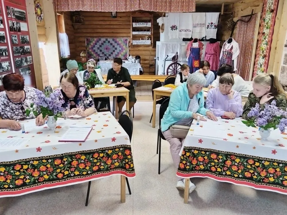 В «Русской избе» села Красный Яр зажёгся «Огонёк веры, надежды и любви»
