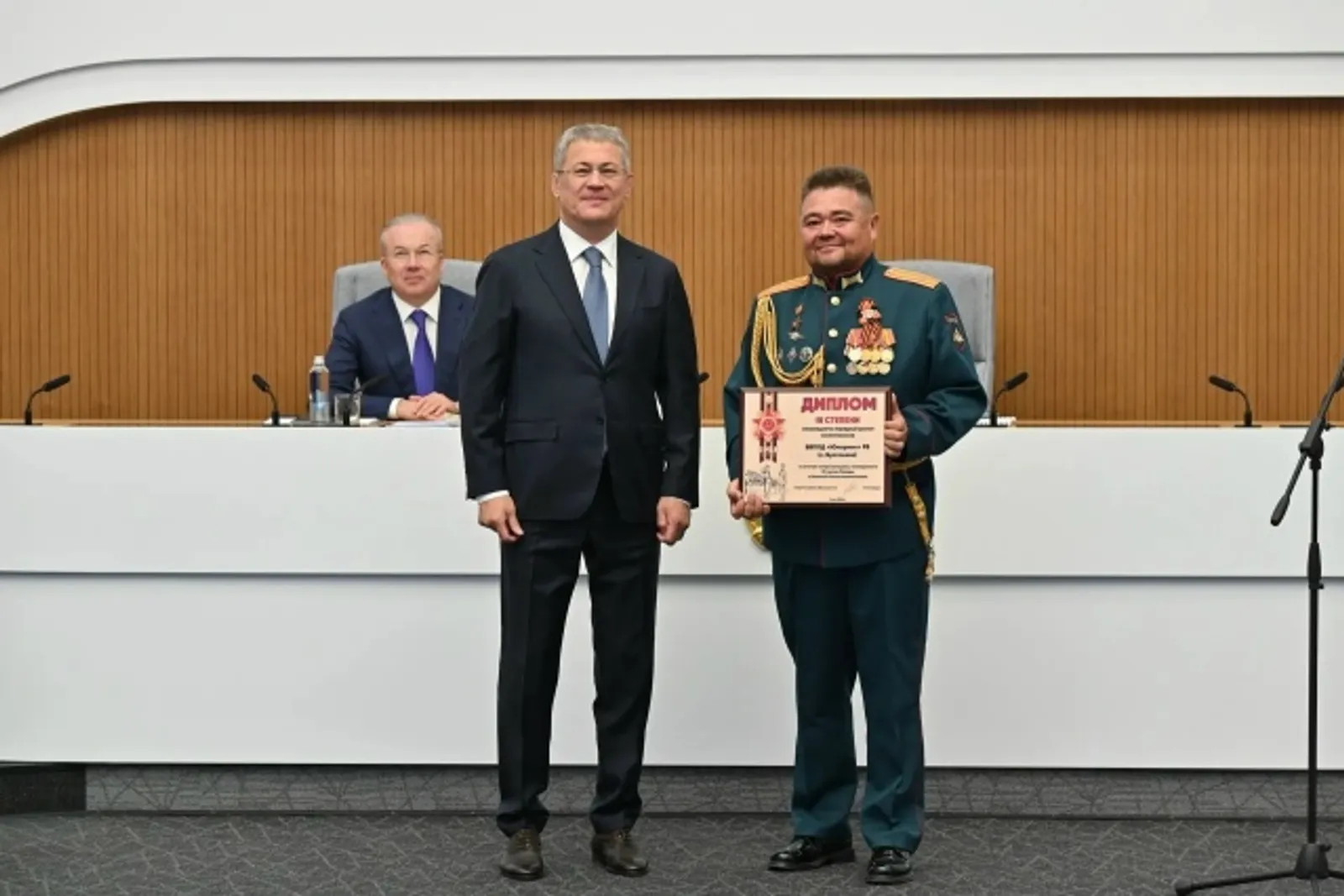Юнармейцы Булгаково получили диплом за участие в Параде Победы