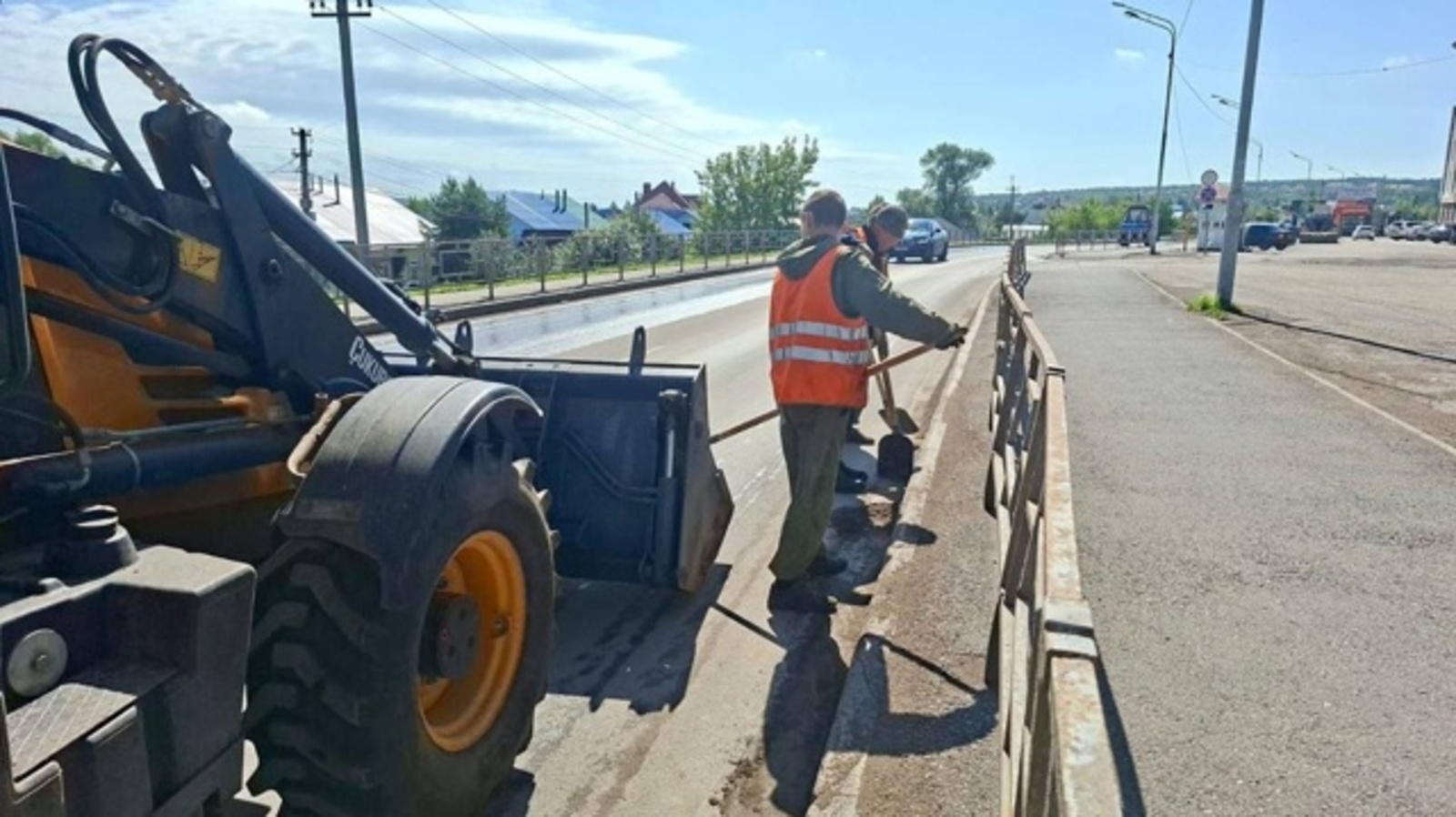 В Уфимском районе реализуются мероприятия по очистке дорог