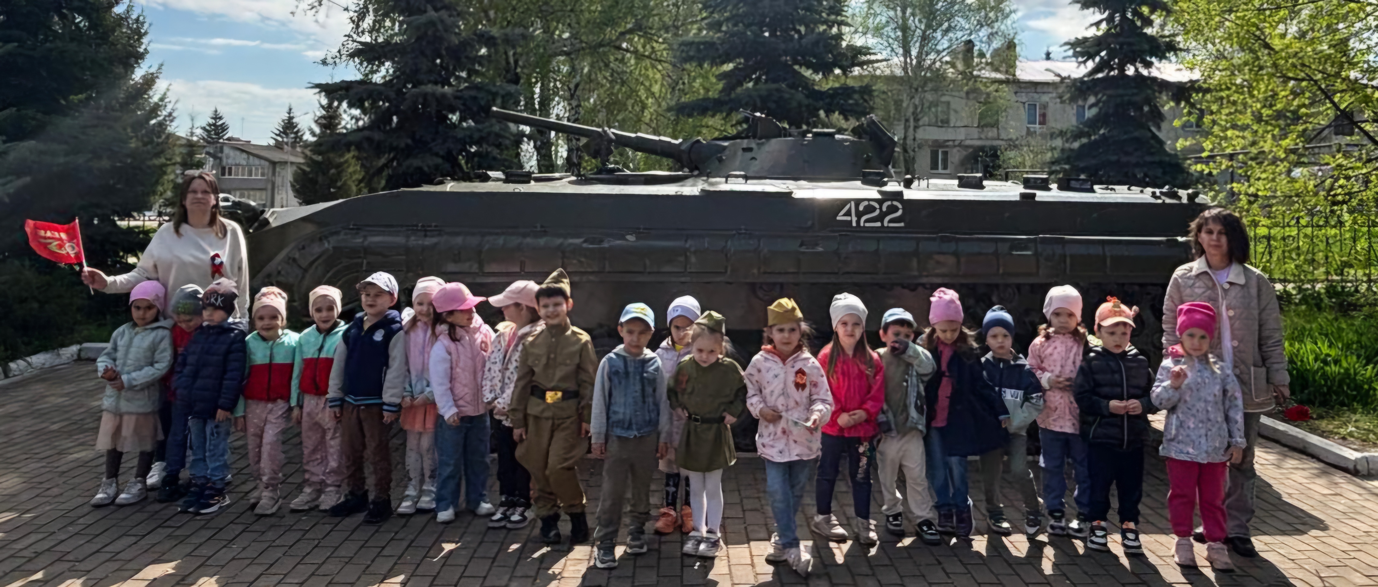 Маленькие патриоты Уфимского района возложили цветы к мемориалу