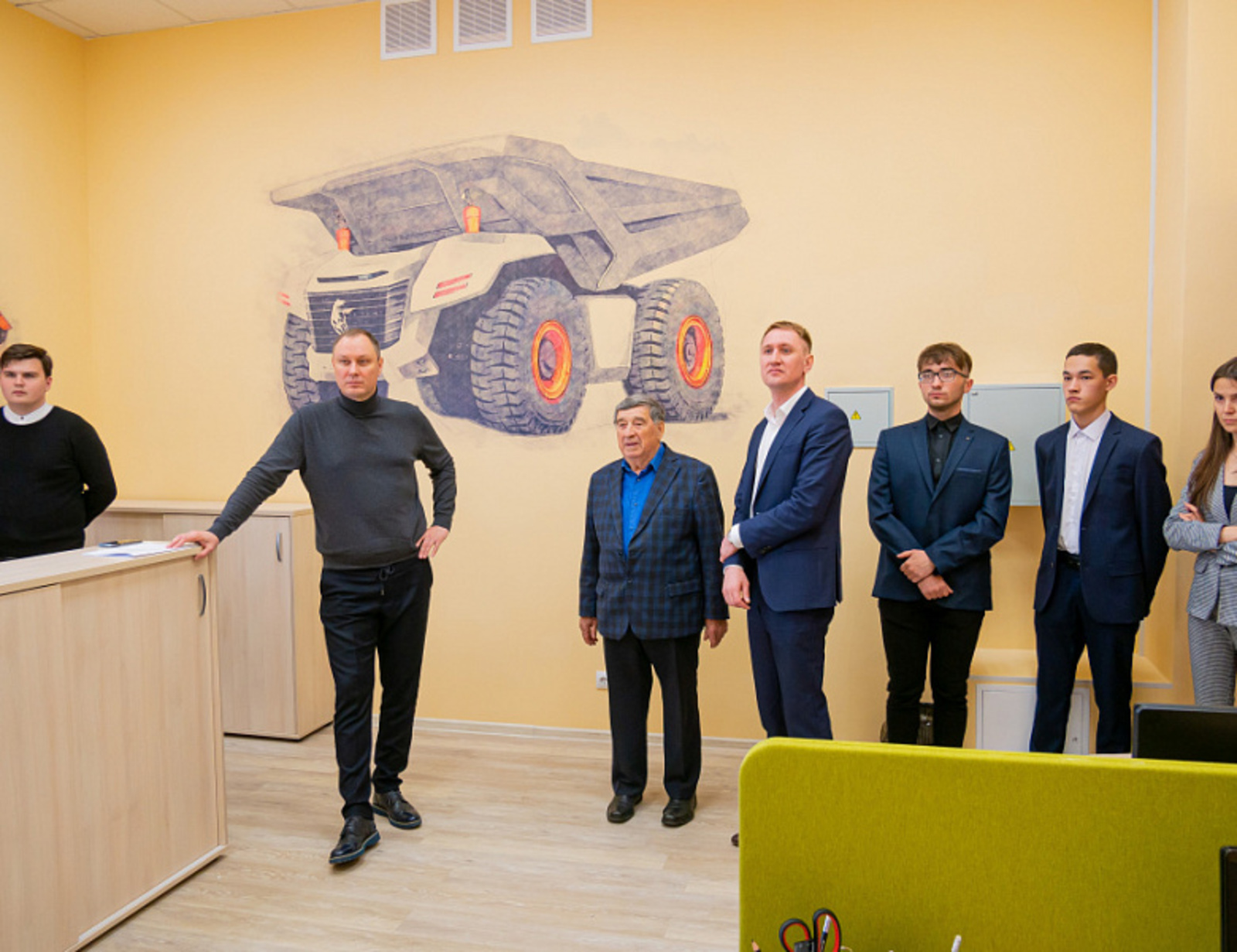 В Евразийском НОЦ открылось студенческое конструкторское бюро «КАМАЗ-УГАТУ»