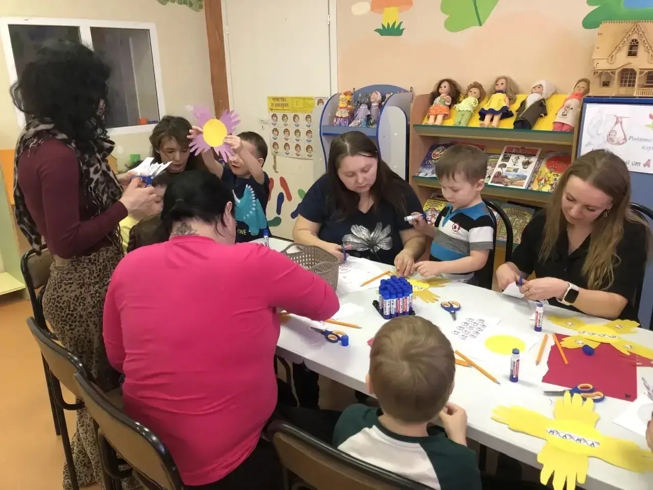 В детском саду Уфимского района встретили весну творчеством и посадками