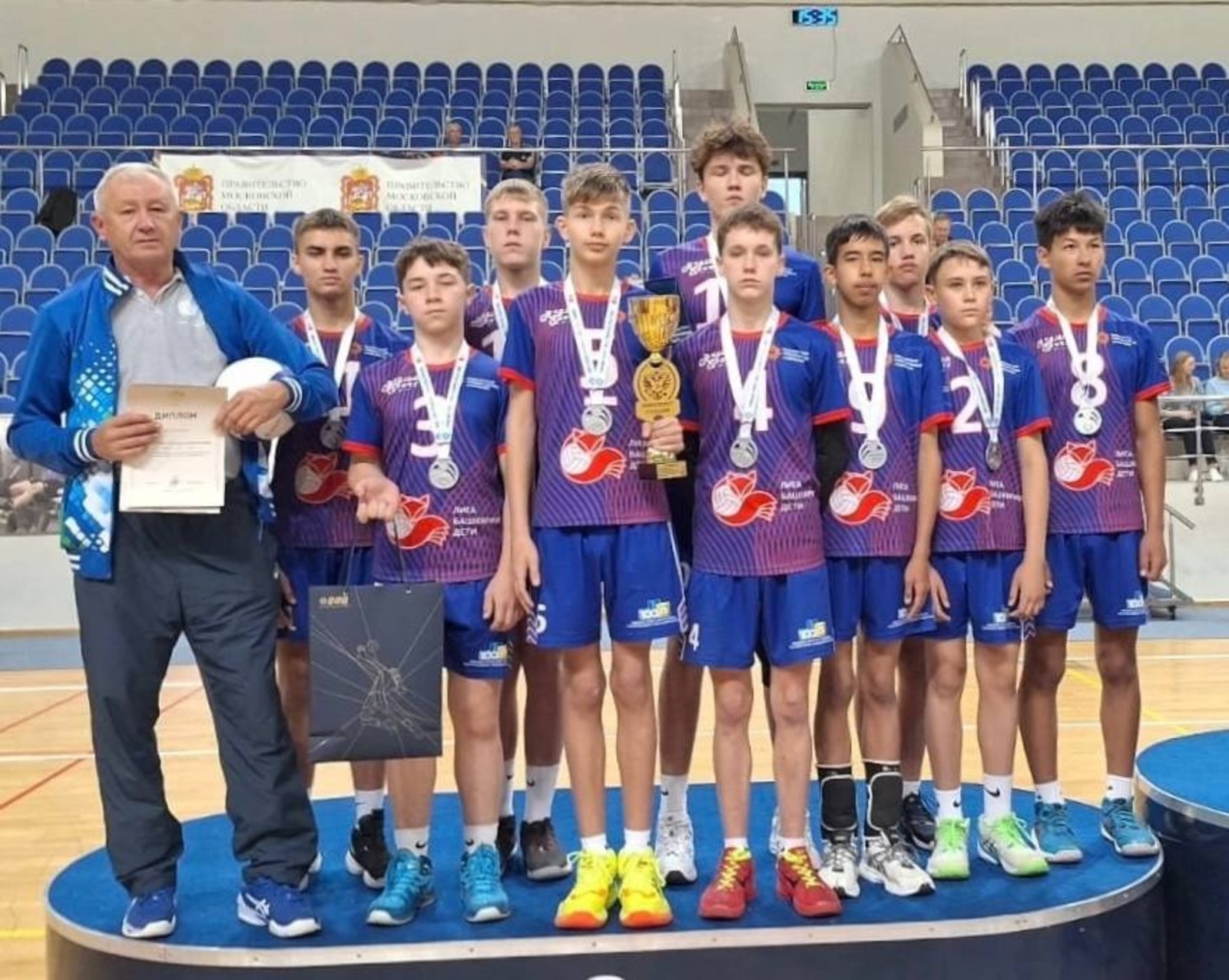 Башкирские школьники завоевали серебро на всероссийском турнире по волейболу