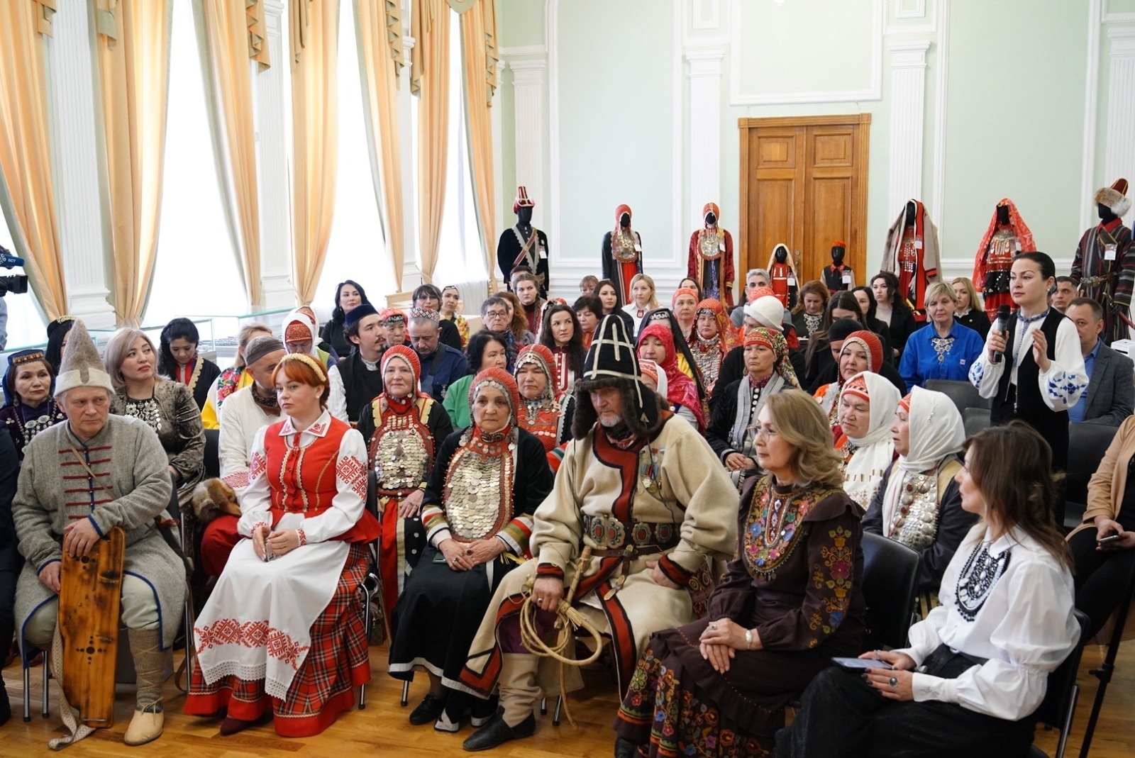 В Башкирии запускают программу поддержки мастеров национального костюма