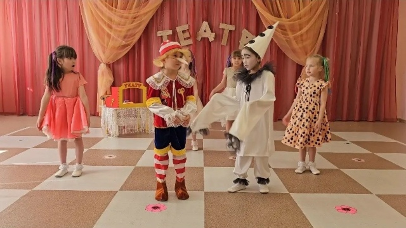 В детских садах Уфимского района прошёл конкурс театральных постановок