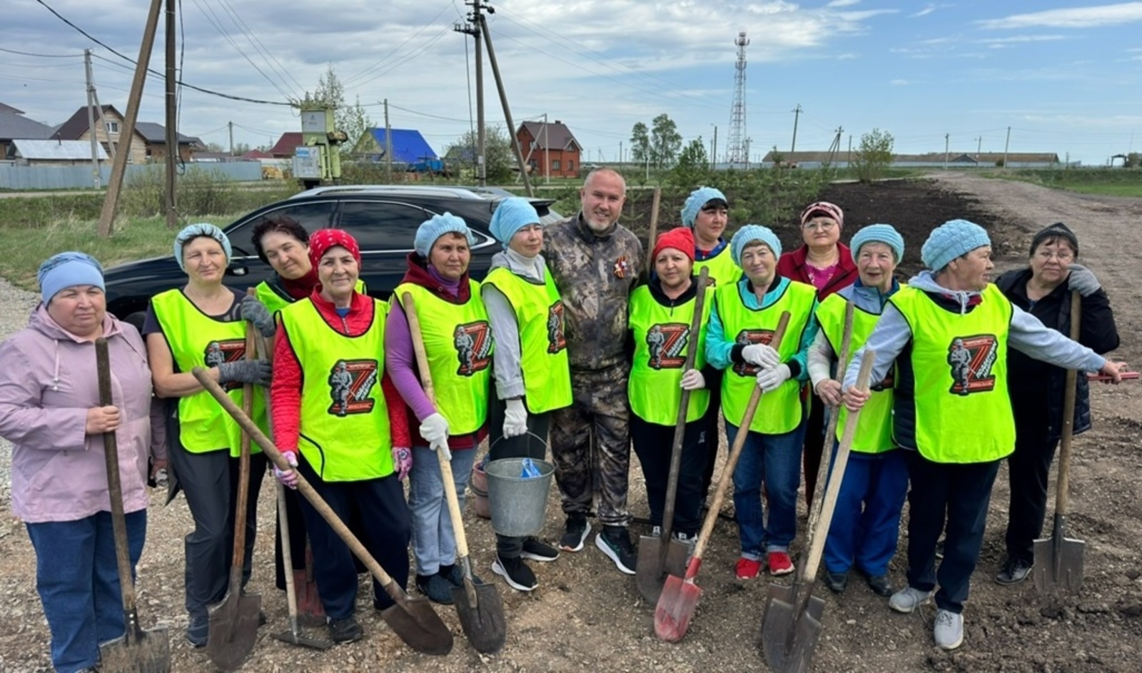 В Уфимском районе заложили еловую аллею «Бурелэр Za»
