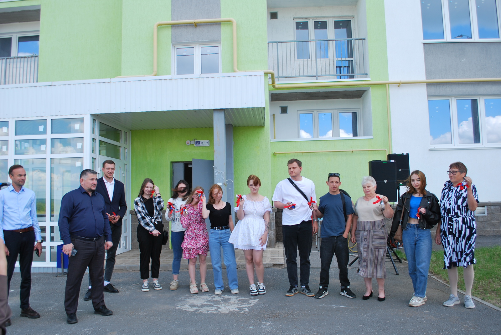 В Уфимском районе детям-сиротам вручили ключи от квартир