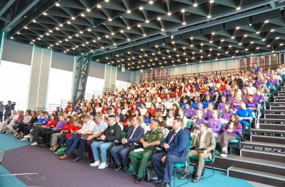 Школьники Уфимского района встретились с Радием  Хабировым