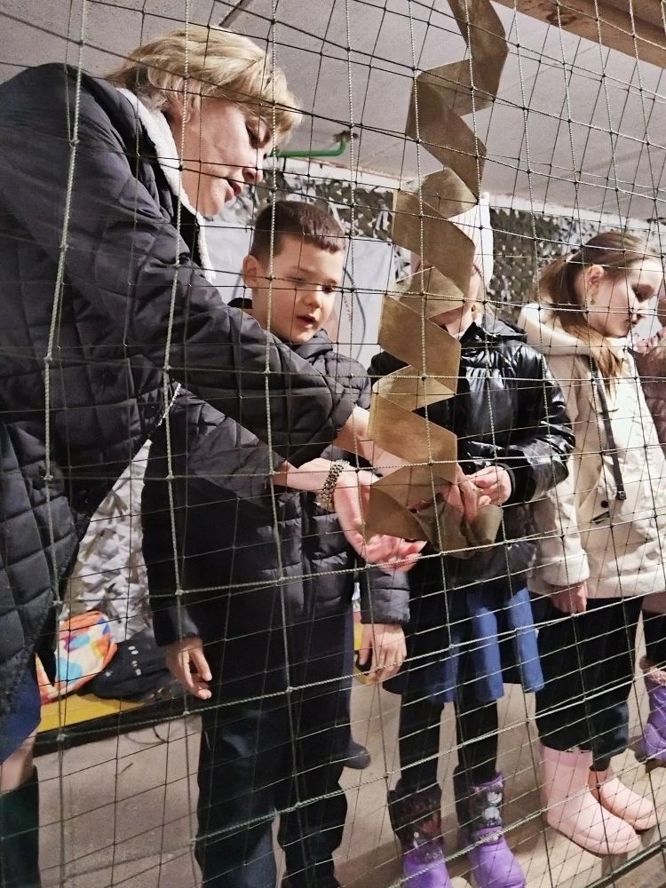 Школьники Уфимского района освоили плетение маскировочных сетей