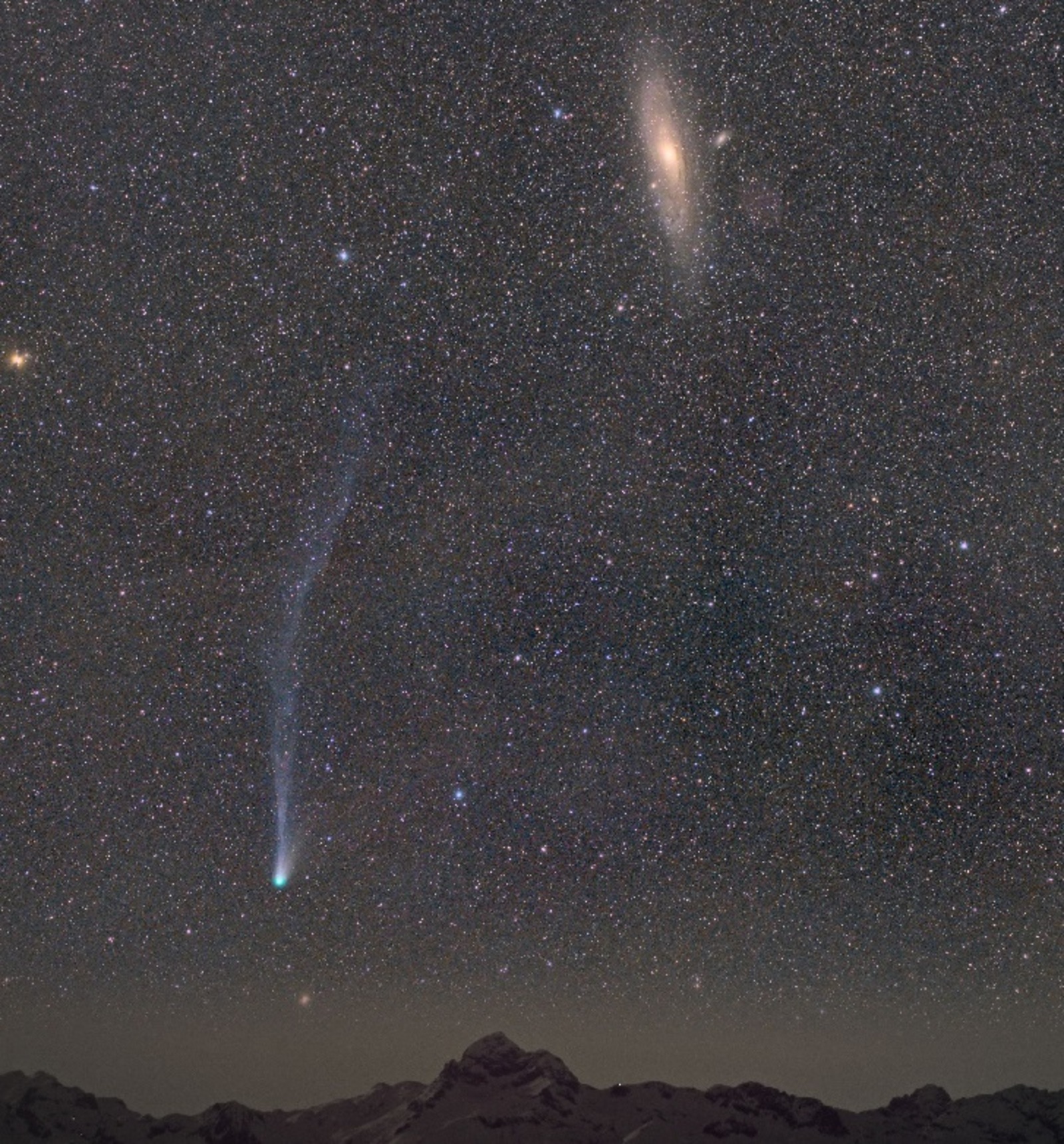 В Уфимском планетарии порекомендовали наблюдать за кометой Понса-Брукса