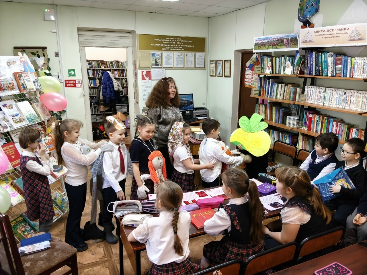 Игровая программа «Мы играем в сказку» прошла в Михайловской библиотеке