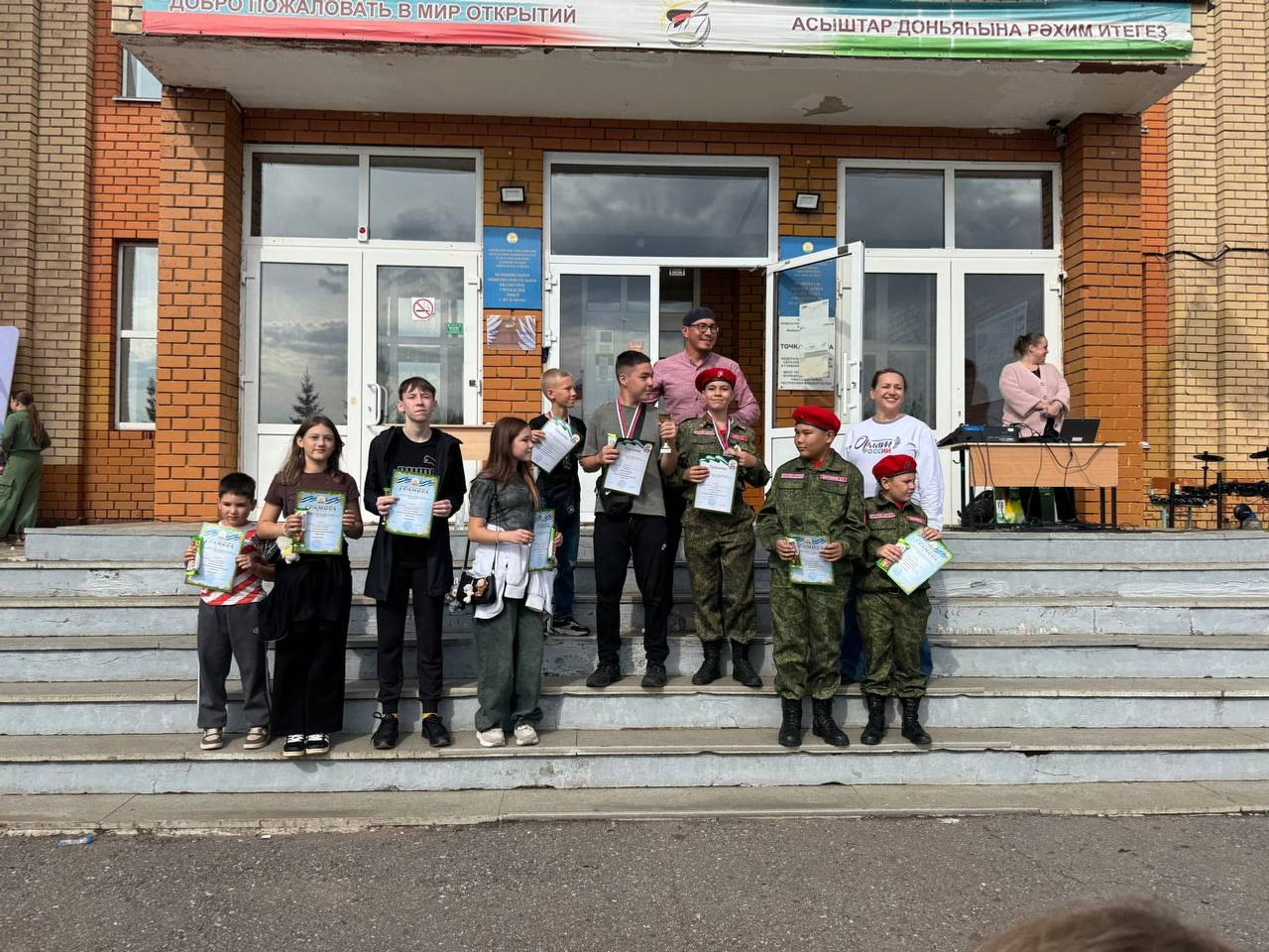 В лицее села Булгаково состоялась благотворительная ярмарка в поддержку СВО