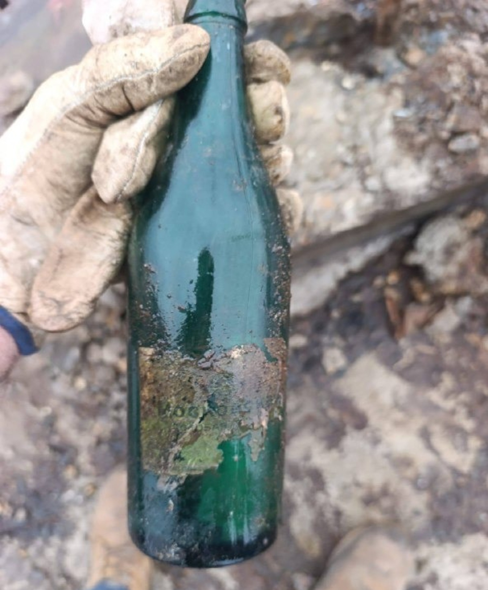 В Уфе под  памятником Салавату Юлаеву нашли капсулу времени из 1967 года