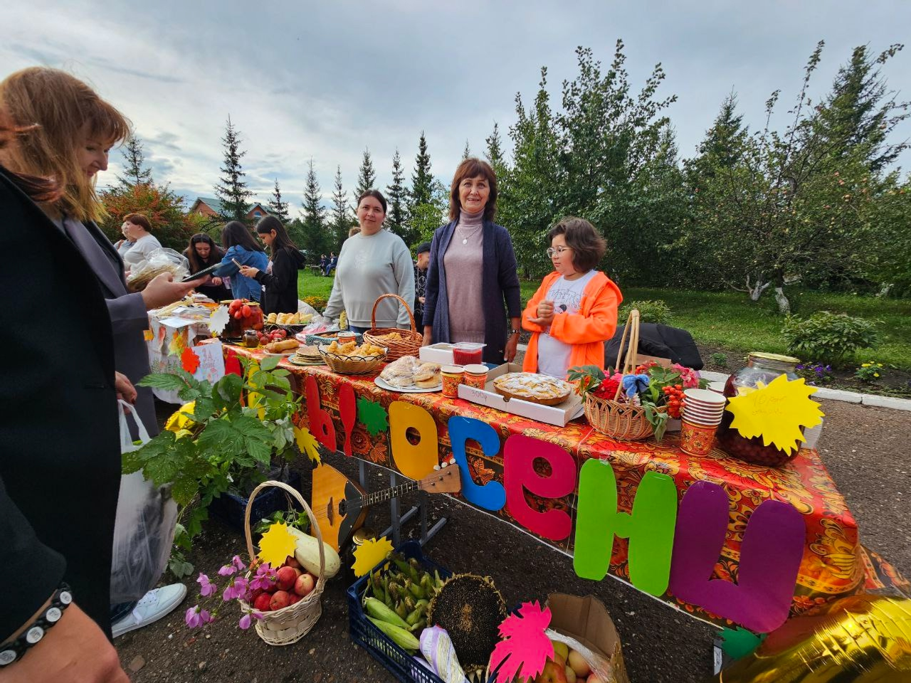 В лицее села Булгаково состоялась благотворительная ярмарка в поддержку СВО