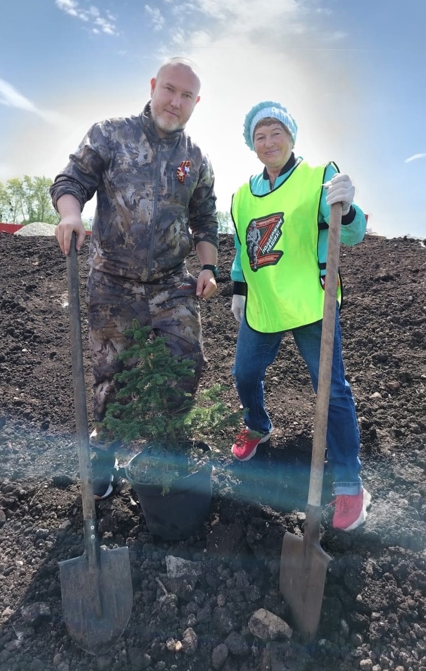 В Уфимском районе заложили еловую аллею «Бурелэр Za»