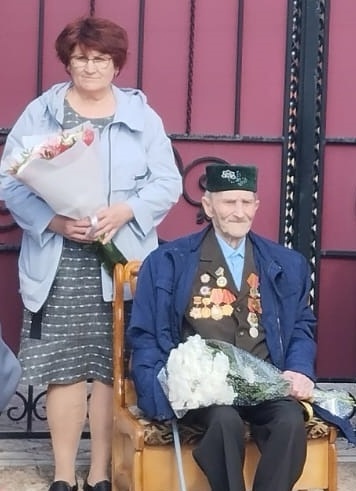 В Уфимском районе поздравили ветерана Великой Отечественной войны с Днём Победы