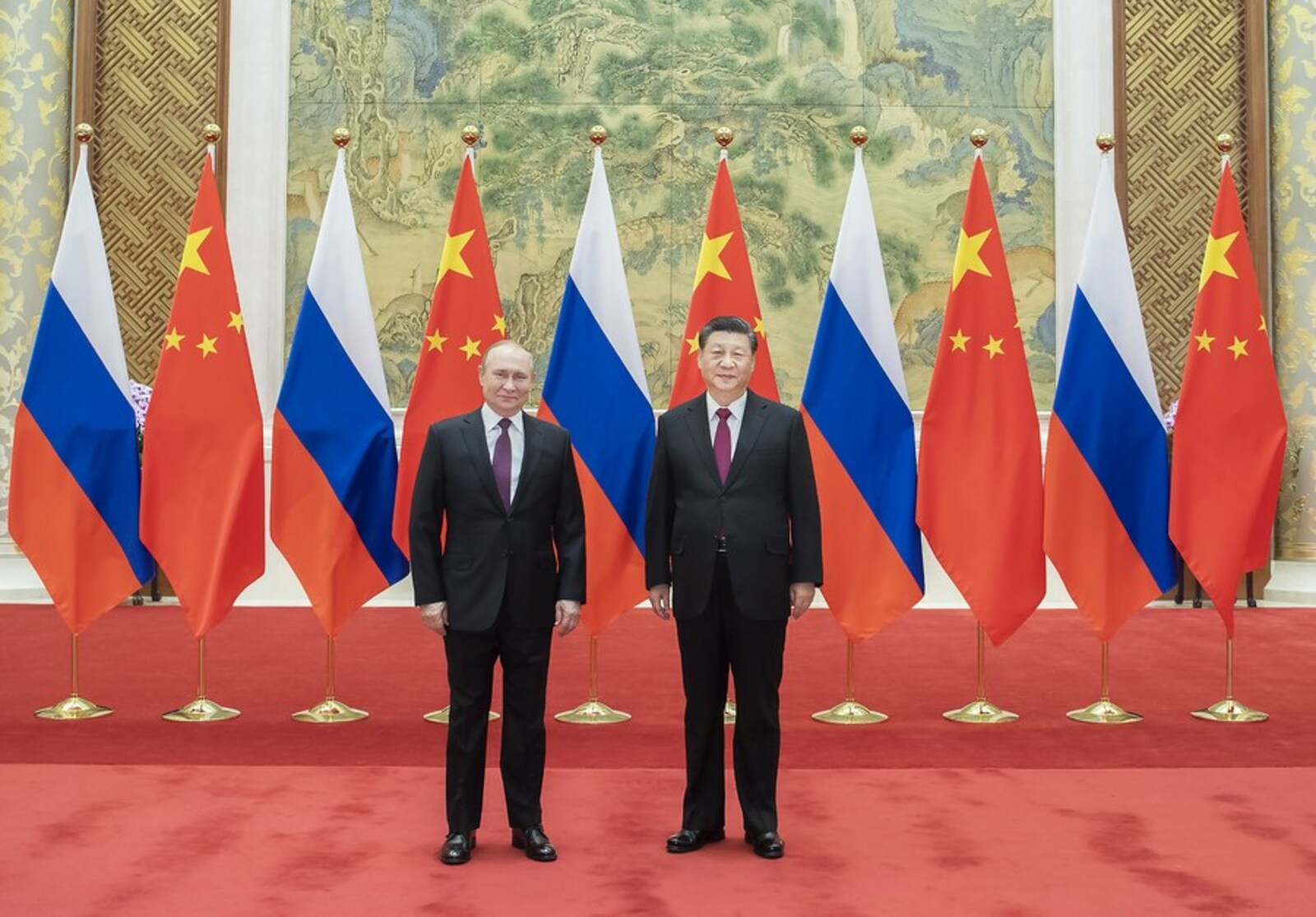 Лидеры России и Китайской Народной Республики подтвердили приверженность своих стран миру и деэскалации международной напряжённости