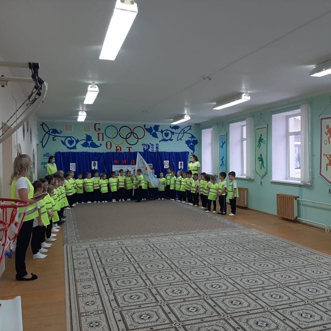 Воспитанников детских садов Уфимского района приняли в ряды юных инспекторов дорожного движения