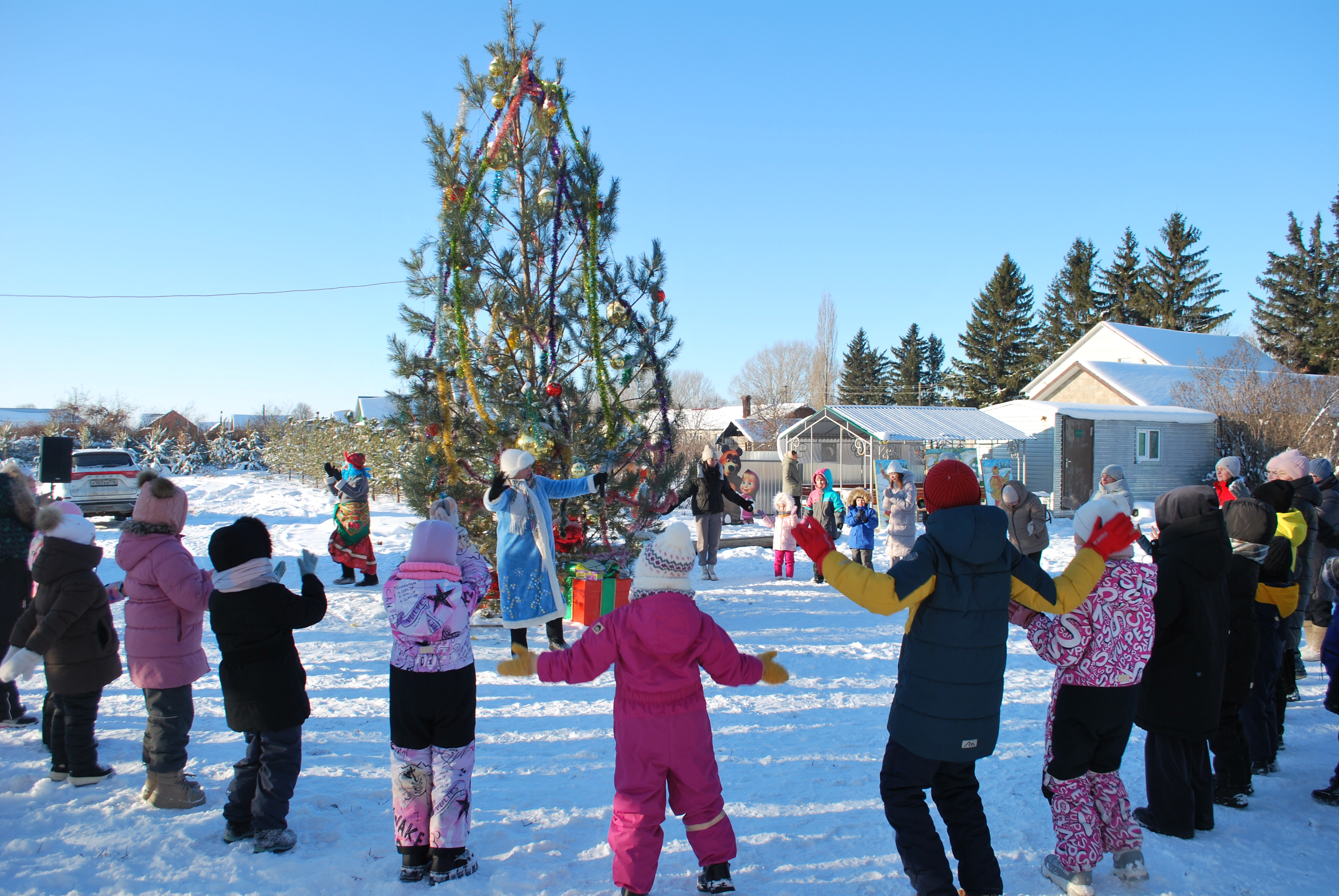 В селе Красный Яр открылась резиденция Деда Мороза