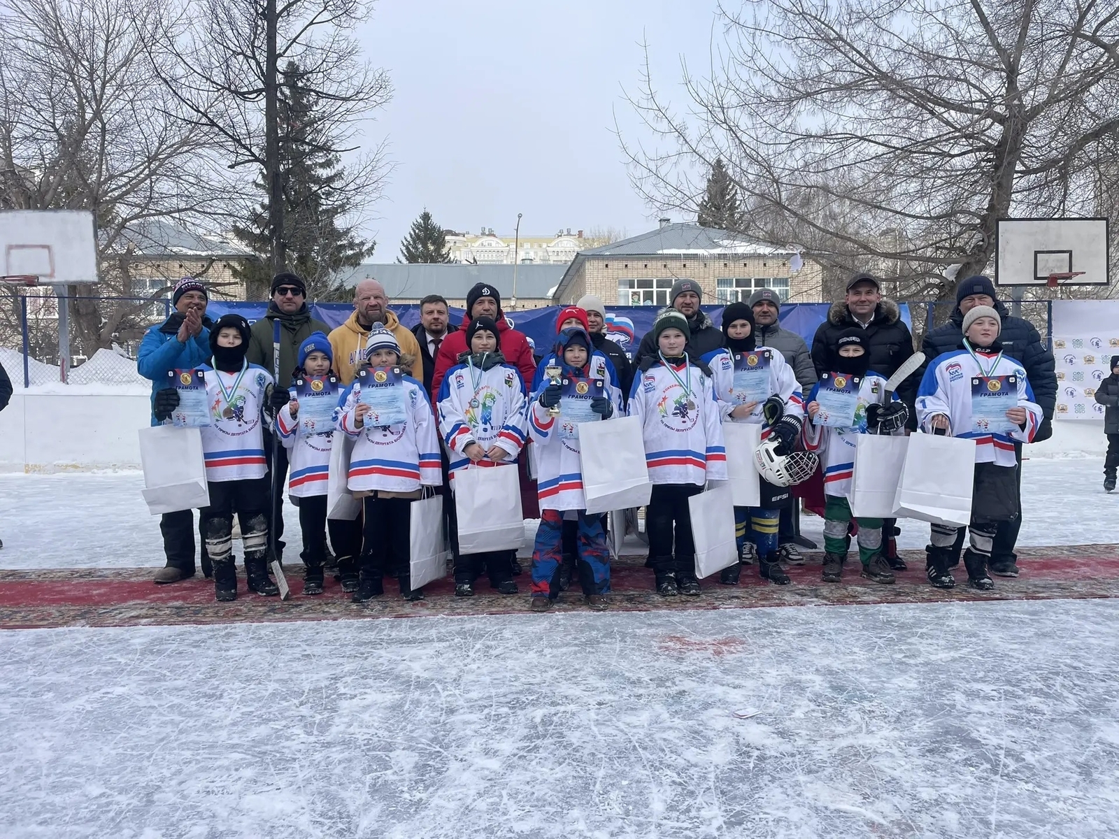 Хоккейные победы Уфимского района: бронза Кубка Уфы и золото в Михайловке