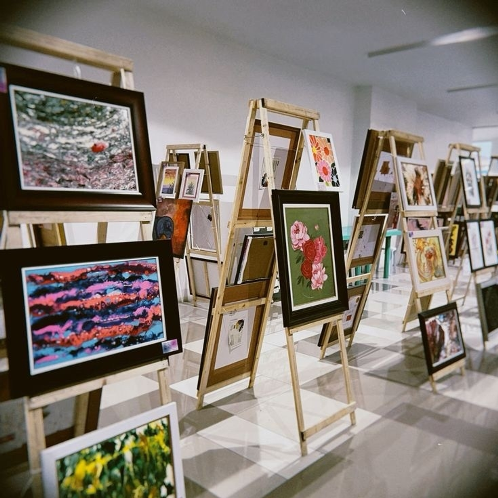 Музей в Михайловке приглашает на выставку непрофессиональных художников