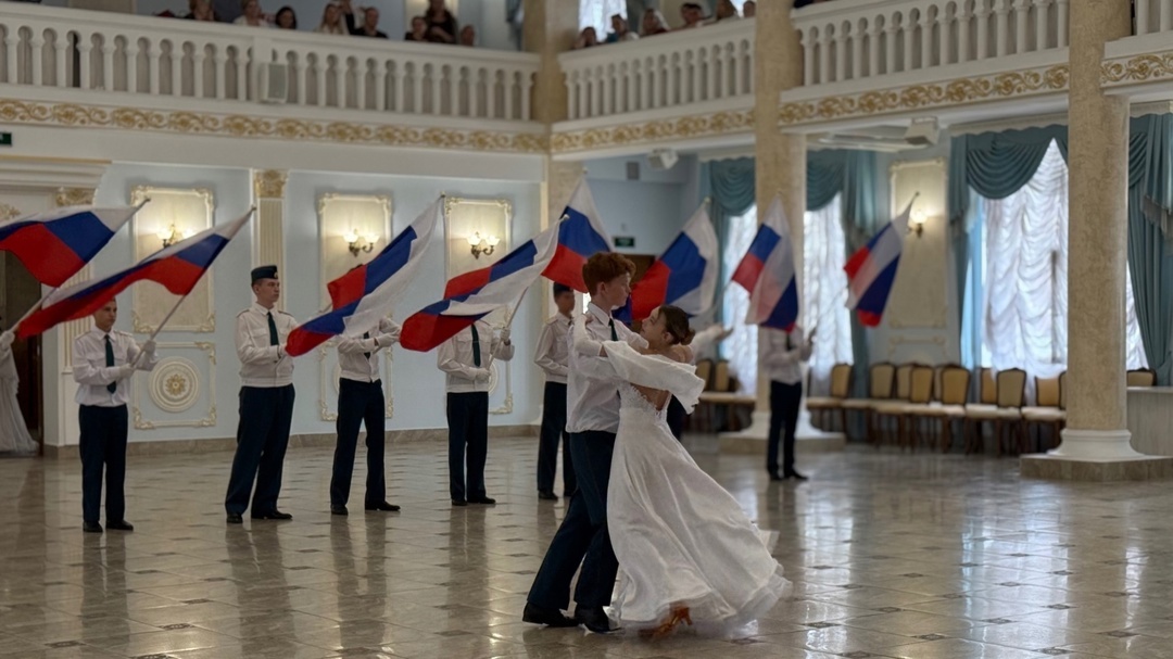 Школьники Уфимского района стали участниками кадетского бала