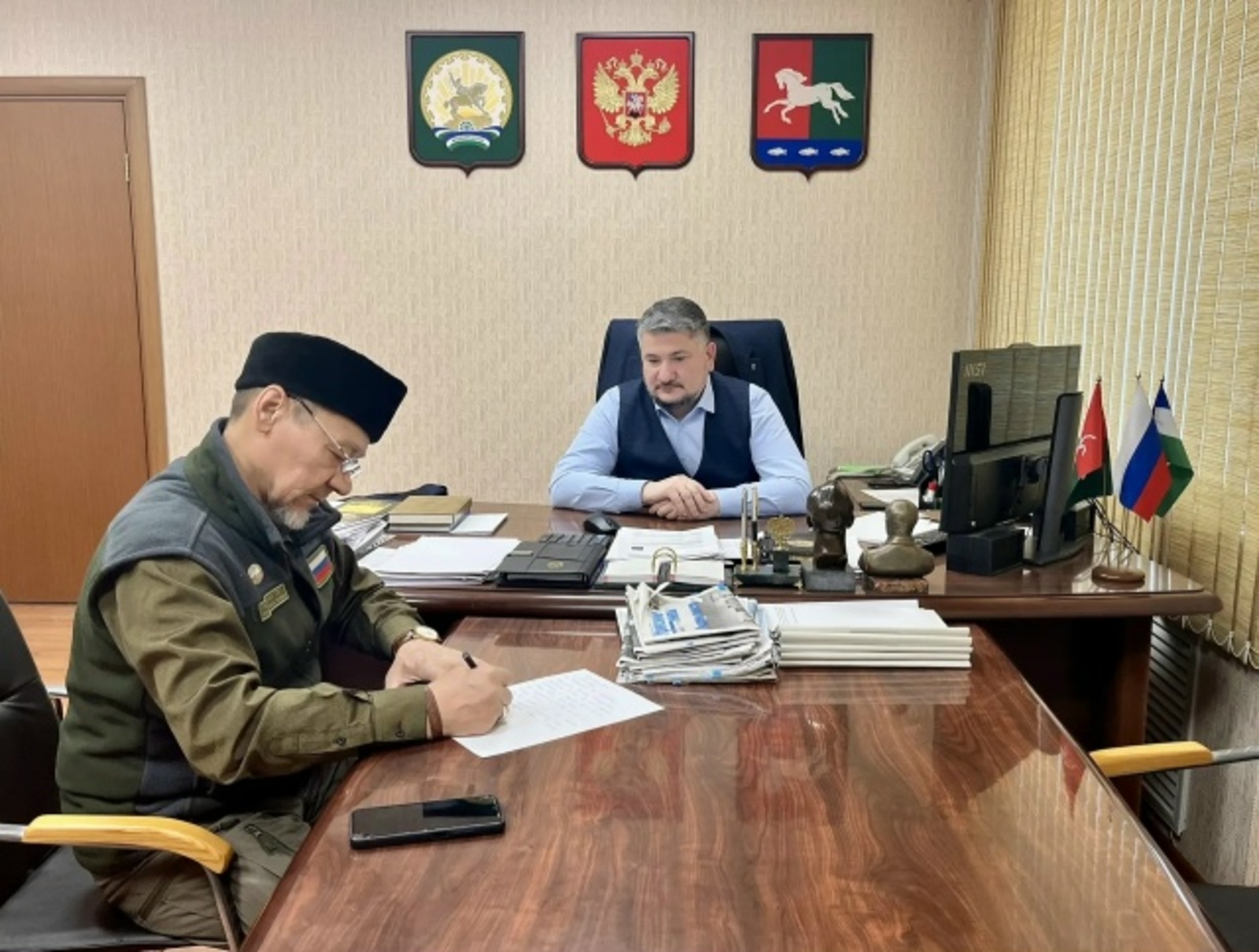 Глава Уфимского района встретился с имамом и обсудил поддержку бойцов