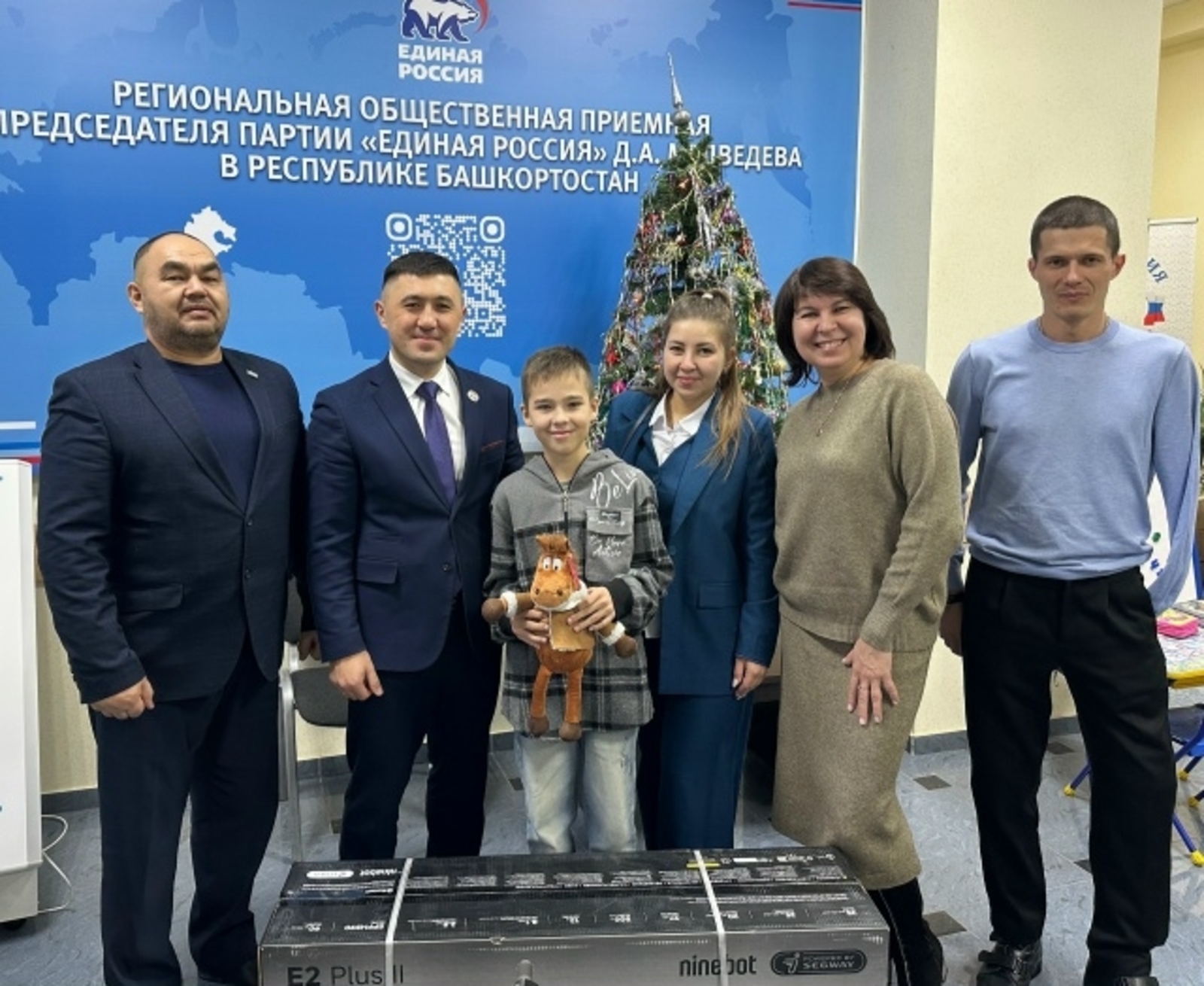 Депутат Уфимского района исполнил заветное желание юного помощника фронта