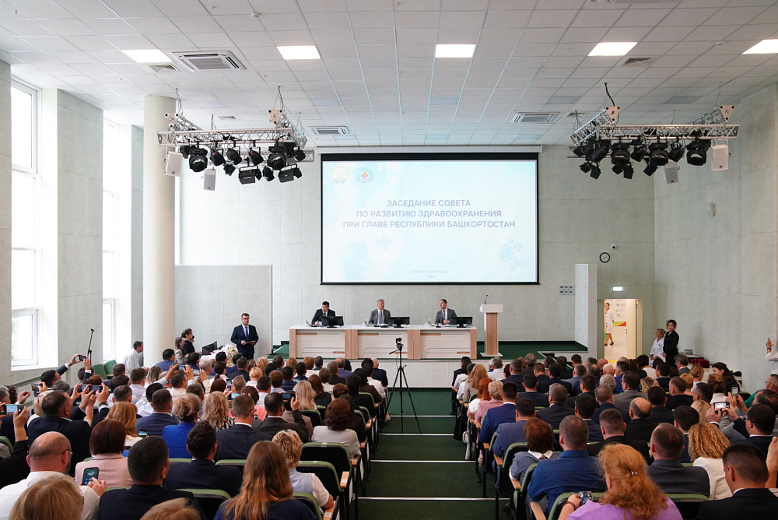 Глава Башкирии провёл выездное заседание Совета по развитию здравоохранения