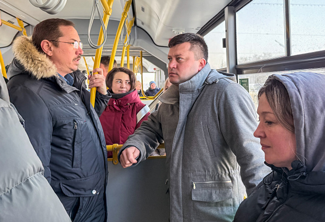 В Уфе тестируют новый троллейбус-«гармошку»