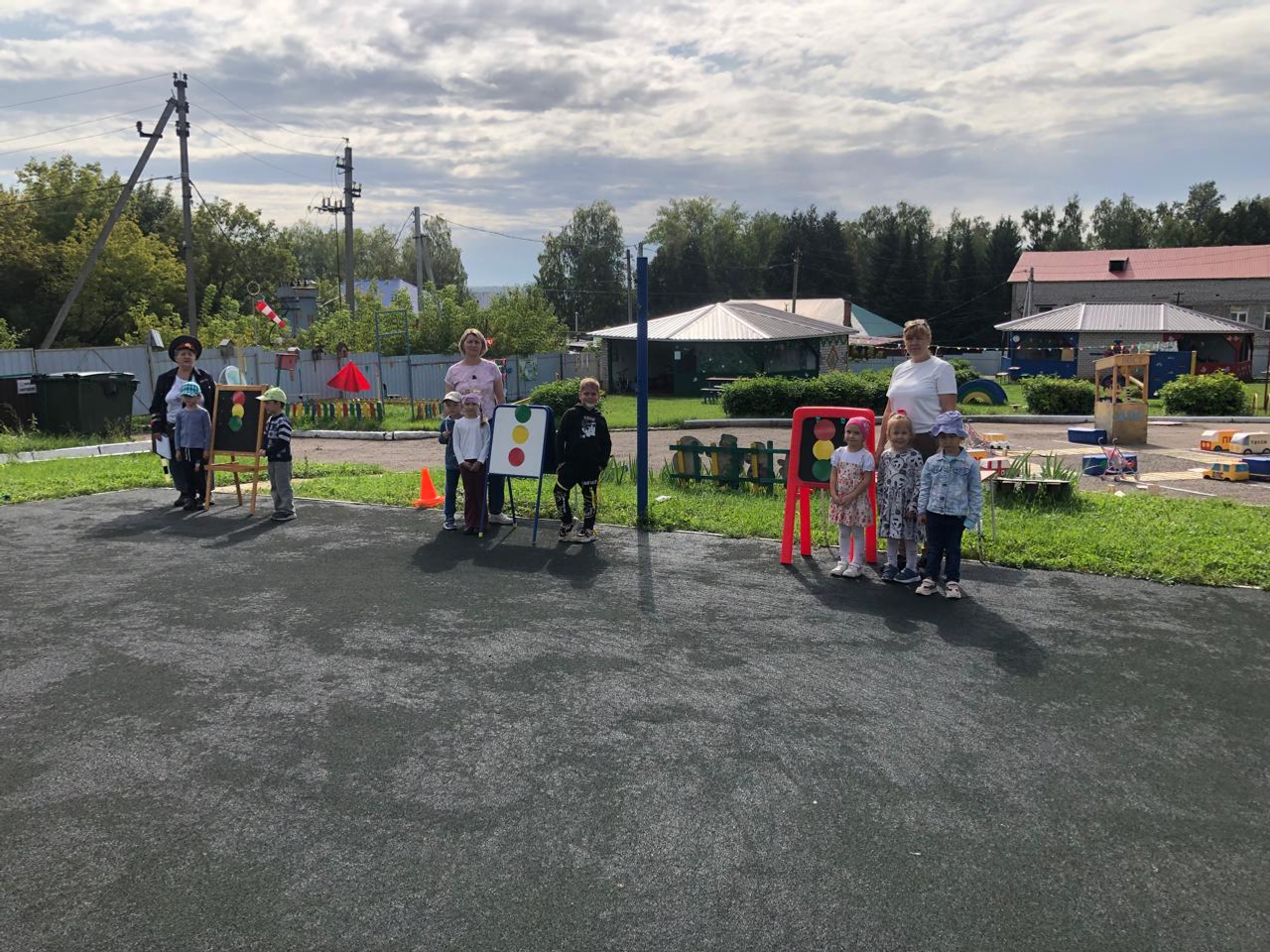 В детском саду Уфимского района прошло занятие по безопасности на дороге