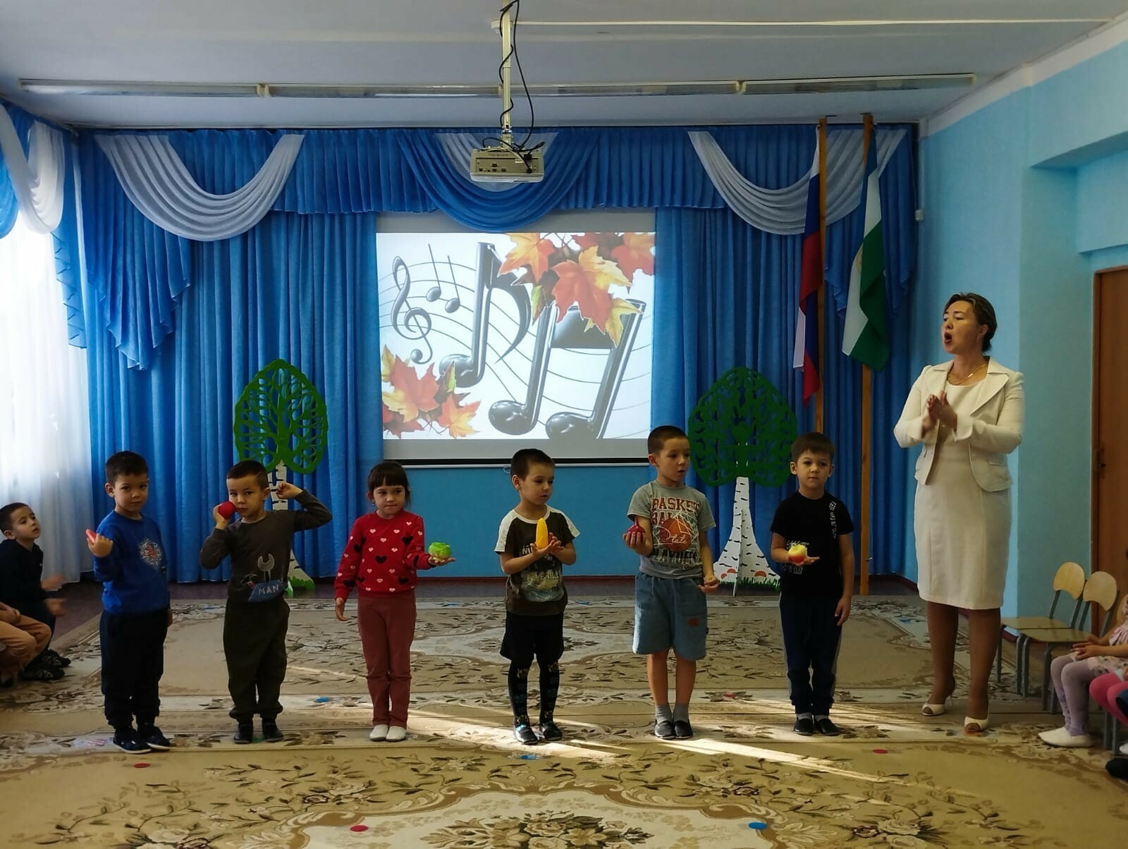 Музыкальный руководитель — проводник в мир искусства и воспитатель детских душ