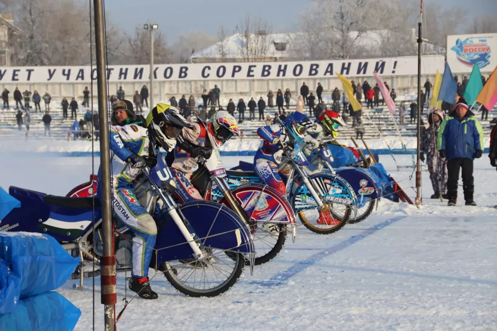 В Уфе прошли всероссийские мотогонки на льду памяти Габдрахмана Кадырова