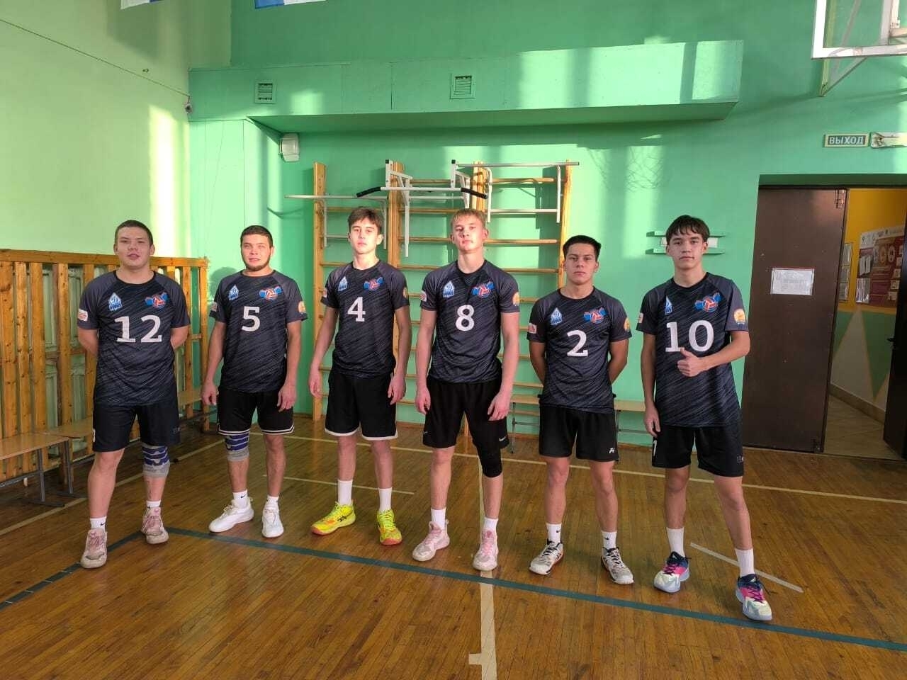 В Шамонино прошёл волейбольный турнир ко Дню народного единства