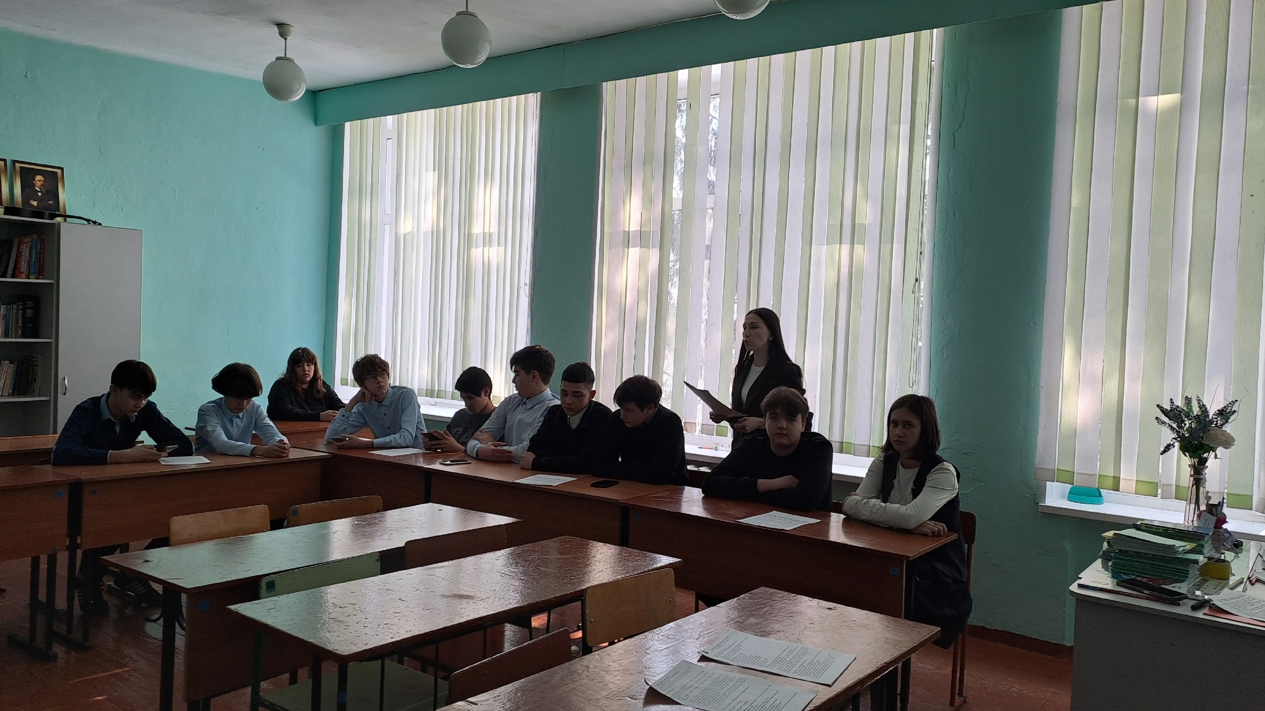 В Красном Яре школьники обсудили воссоединение Крыма с Россией