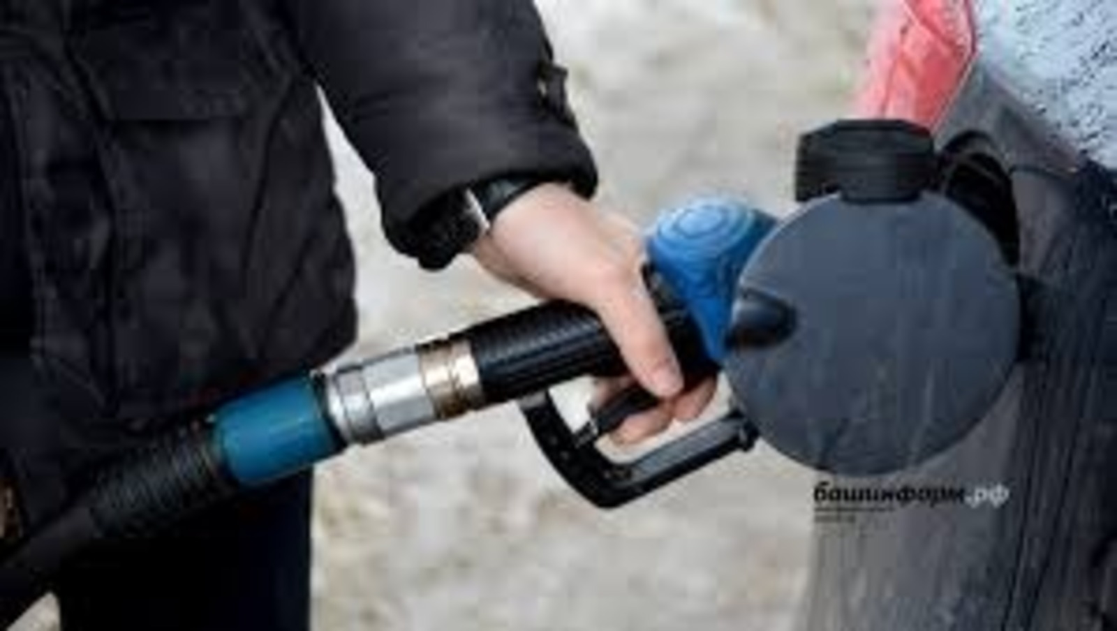 В Башкирии с 1 января выросли цены на топливо