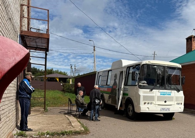 Жители села Уфимского района получили доступ к комплексному медобследованию