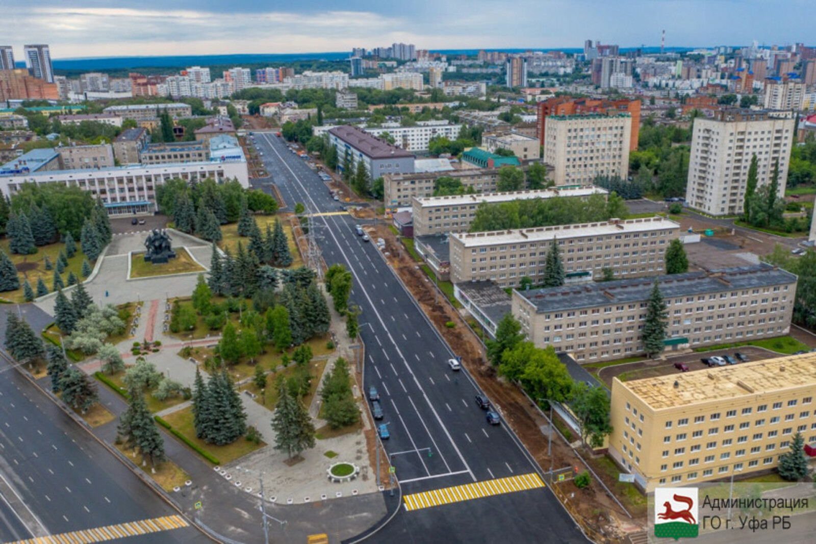 В мэрии Уфы назвали сроки завершения ремонта улицы Комсомольской